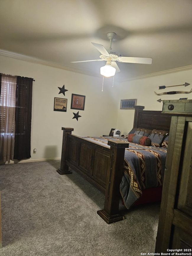 1017 E Trinity St, House other with 3 bedrooms, 2 bathrooms and null parking in Pearsall TX | Image 26