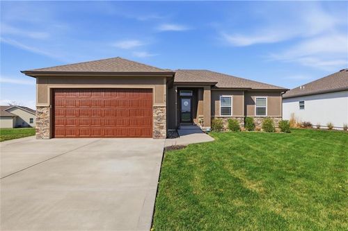 716 Salem Rd, Lawson, MO, 64062-7501 | Card Image