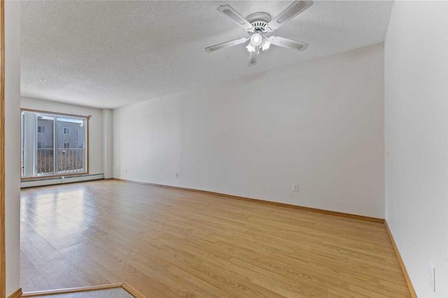 105 - 11 Somervale View Sw, Condo with 2 bedrooms, 1 bathrooms and 1 parking in Calgary AB | Image 8