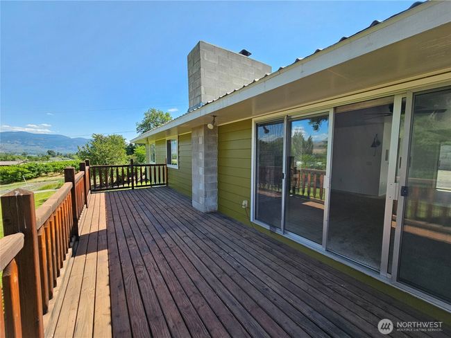 33601 Us Highway 97, House other with 4 bedrooms, 4 bathrooms and null parking in Oroville WA | Image 16