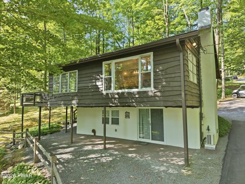 112 N Maple Ln, Greentown, PA, 18426-2508 | Card Image