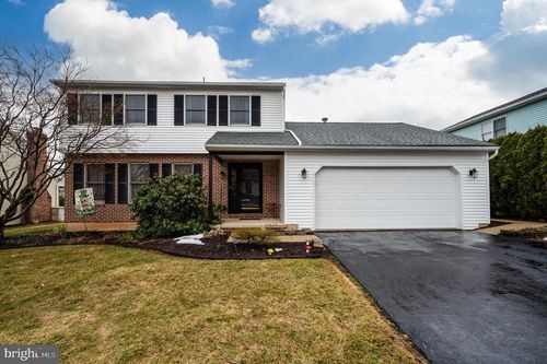 1326 Fredrick Blvd, READING, PA, 19605-1160 | Card Image