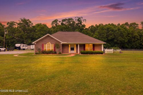 12314 Evelyn Ave, Biloxi, MS, 39532-7705 | Card Image