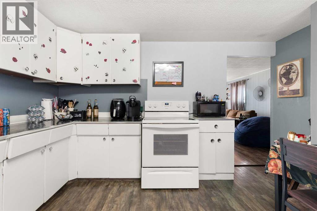 Residential in Redcliff 4