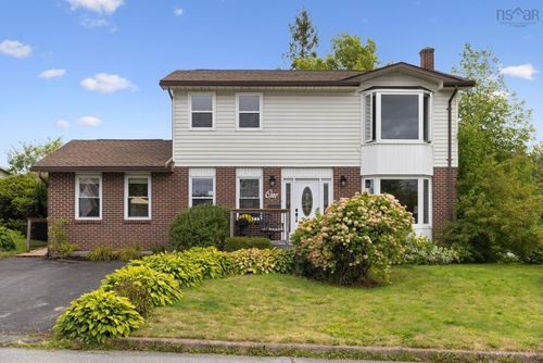 1 Hampshire Way, Dartmouth, NS, B2V2A3 | Card Image