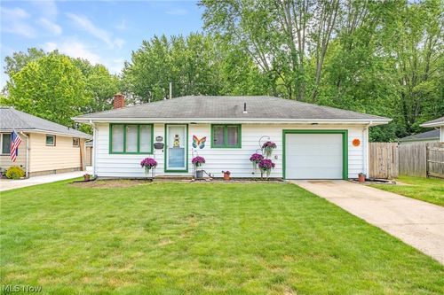 1024 Oakwood Drive, Elyria, OH, 44035 | Card Image
