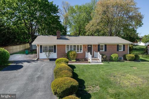321 Barnes Ave, WESTMINSTER, MD, 21157-5901 | Card Image