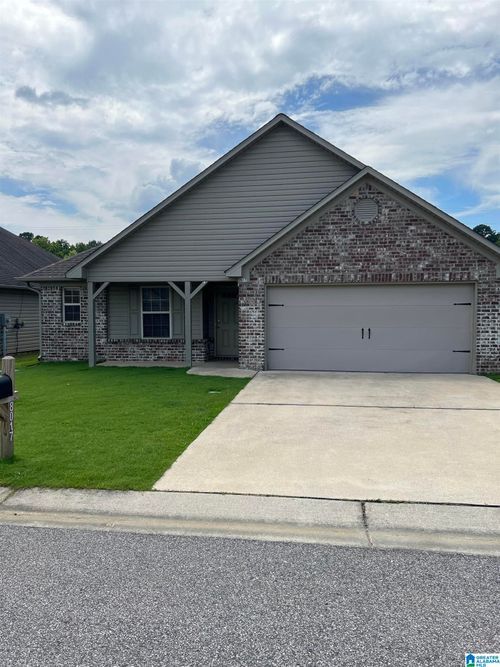 8017 Charleston Pl, Morris, AL, 35116-1122 | Card Image