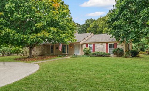 1606 Woodfield Dr, Mahomet, IL, 61853-3626 | Card Image