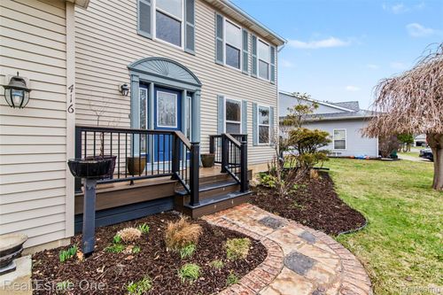 416 Umberland Dr, Howell, MI, 48843-2067 | Card Image