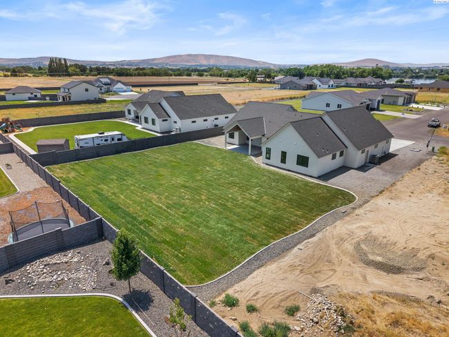 6537 Lazy B Dr, Home with 5 bedrooms, 4 bathrooms and null parking in Pasco WA | Image 47