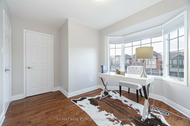 1016 Mccuaig Dr, House other with 4 bedrooms, 4 bathrooms and 2 parking in Milton ON | Image 34