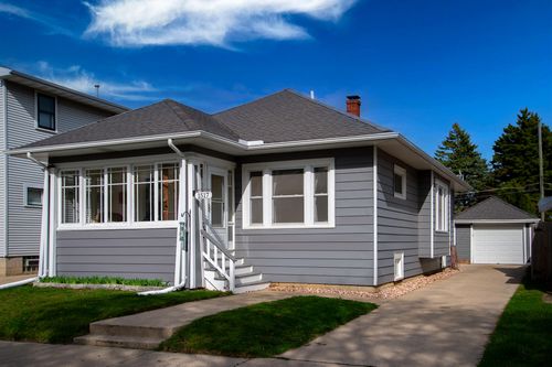 1517 Westlawn Ave, RACINE, WI, 53405-3345 | Card Image