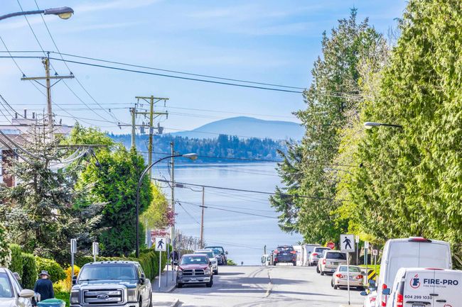 305 - 1351 Martin St, Condo with 2 bedrooms, 1 bathrooms and 1 parking in White Rock BC | Image 30