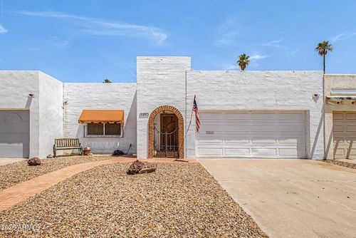 2073 E Cairo Dr, Tempe, AZ, 85282-4008 | Card Image