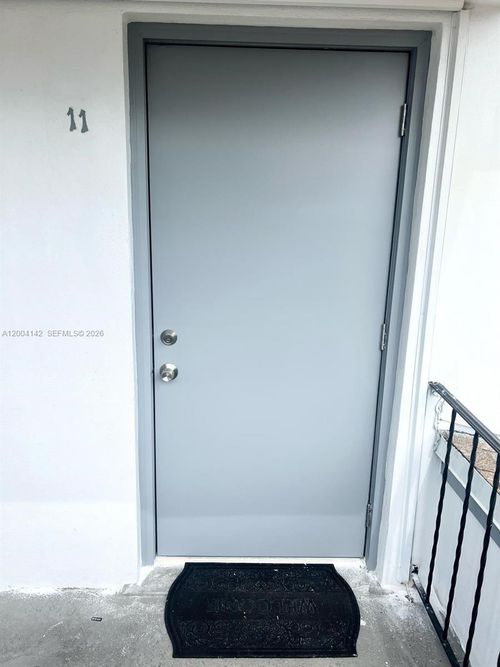 11-749 Se 15th St, Fort Lauderdale, FL, 33316-5604 | Card Image