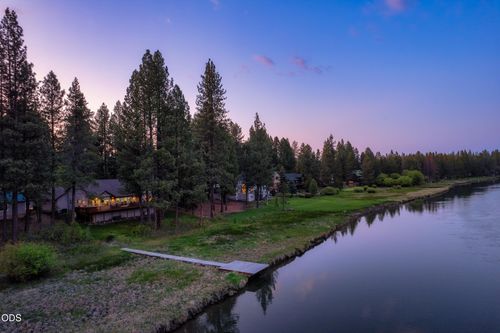 17051 Upland Rd, Bend, OR, 97707-2238 | Card Image