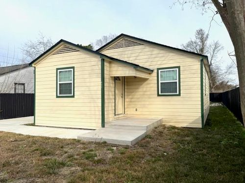 635 Goliad St, Beaumont, TX, 77701-4011 | Card Image