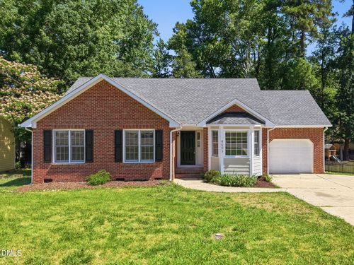 4401 Willow Lake Rd, Raleigh, NC, 27616-8736 | Card Image