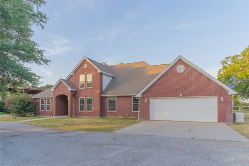 884 Old Decatur Rd, Decatur, TX, 76234-6315 | Card Image