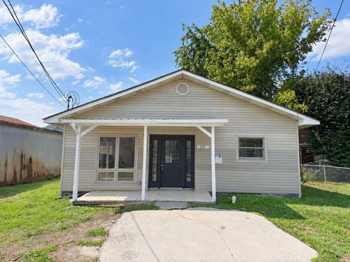 229 1st St, Barbourville, KY, 40906-1823 | Card Image