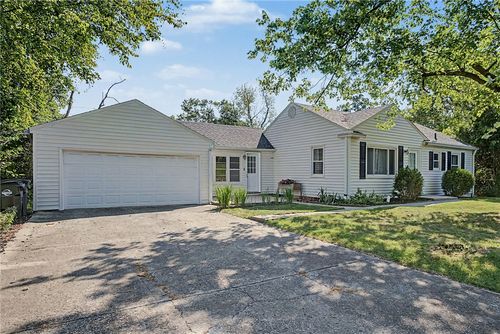 650 Elm St, West Carrollton, OH, 45449-1763 | Card Image
