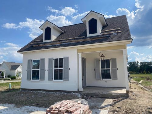 205 Queens Way, Thibodaux, LA, 70301 | Card Image