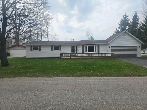 707 Sawyer St, East Tawas, MI, 48730-1225 | Card Image