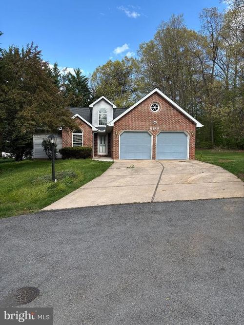 6188 Greenbriar Ln, FAYETTEVILLE, PA, 17222-9678 | Card Image