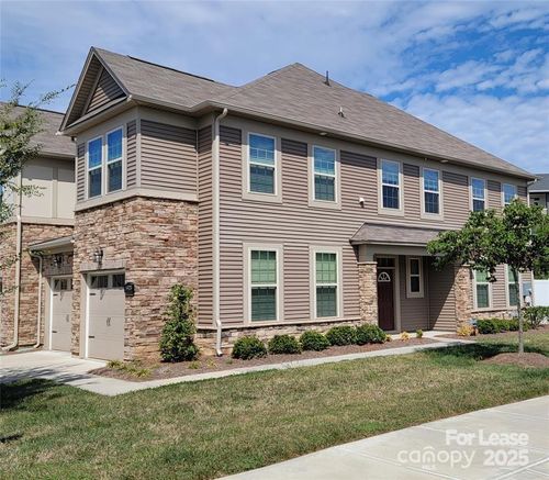 5806 Clan Maclaine Dr, Charlotte, NC, 28278-6989 | Card Image