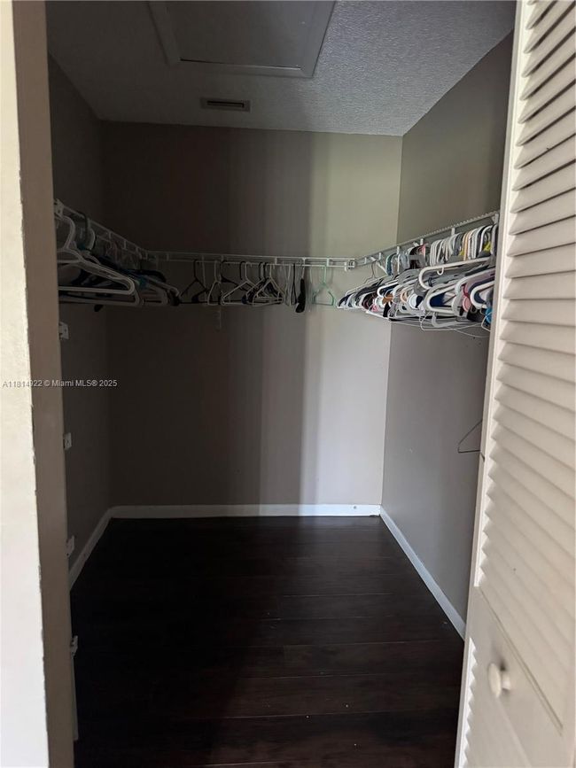 3313 Inverrary Blvd W, Townhouse with 3 bedrooms, 2 bathrooms and null parking in Lauderhill FL | Image 9