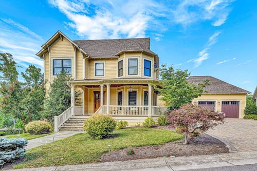 6060 Roycroft Dr, Roanoke, VA, 24018-7606 | Card Image