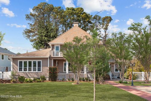 1105 Neuse Dr, Oriental, NC, 28571-9637 | Card Image