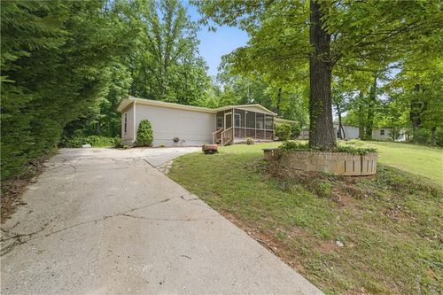1447 High Sierra Dr, Lawrenceville, GA, 30043-5752 | Card Image