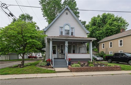 226 Minnich Ave Nw, New Philadelphia, OH, 44663-1851 | Card Image