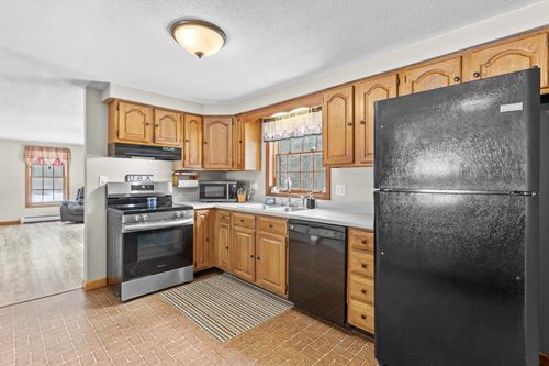 365 Deerfield Rd, Allenstown, NH, 03275-2607 | Card Image