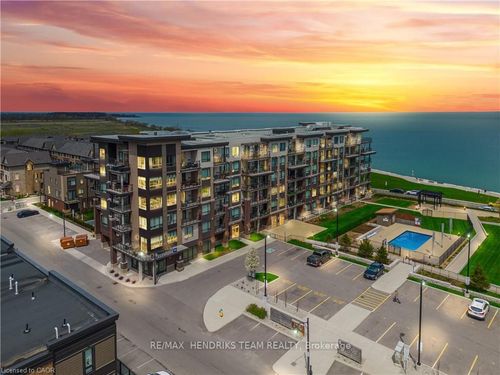 303-40 Esplanade Lane, Grimsby, ON, L3M0G9 | Card Image