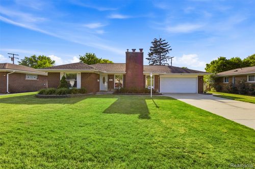 26347 Woodworth Circle, Dearborn Heights, MI, 48127 | Card Image