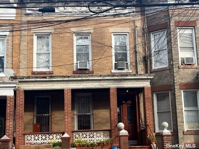 Autumn Ave, Brooklyn, NY 11208
