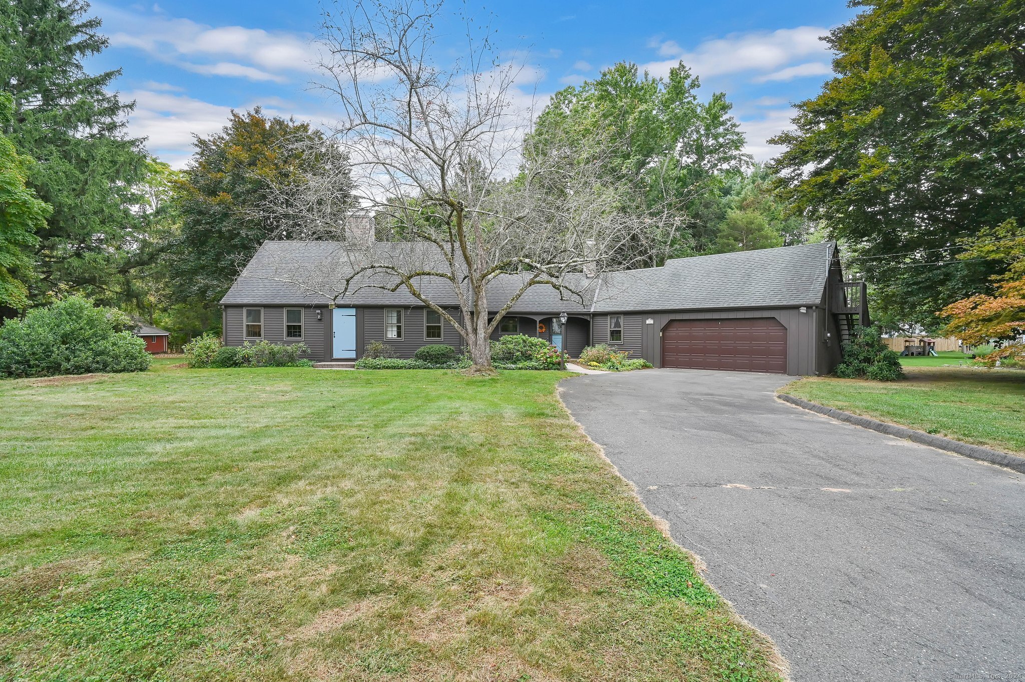 Hilton Dr, South Windsor, CT 06074