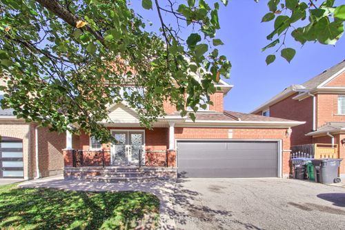 upper-38 Milkweed Cres, Brampton, ON, L7A1V9 | Card Image