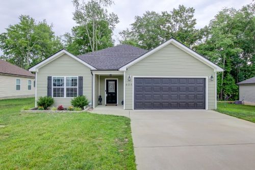 825 Rushing Dr, Clarksville, TN, 37042-1740 | Card Image