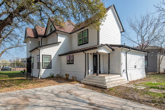 818 S Travis St, House other with 4 bedrooms, 4 bathrooms and null parking in Sherman TX | Image 24