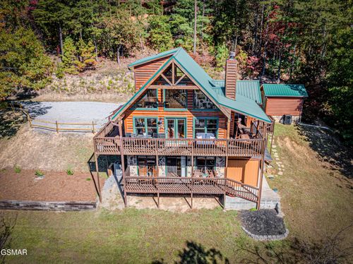 2610 Harvest Way, Sevierville, TN, 37862-8176 | Card Image