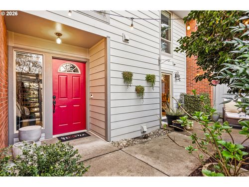 72-1200 Ne Territorial Rd, Canby, OR, 97013-2457 | Card Image