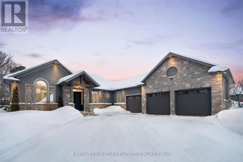 142 Mennill Dr, Minesing, ON, L9X0J2 | Card Image