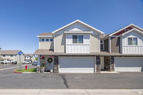 264 W 40 N, Hyrum, UT, 84319-1510 | Card Image