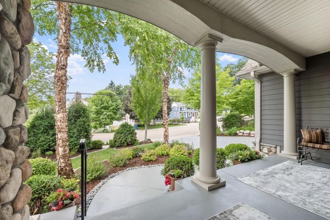 5-web-or-mls-221 George St-5.jpg | Image 5