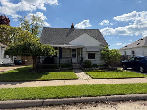 28120 Oneil, Roseville, MI, 48066 | Card Image