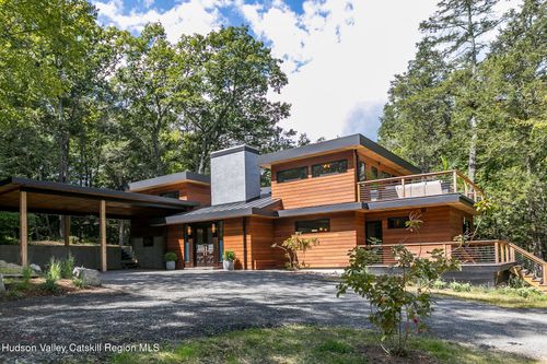 35 Fern Hollow Pvt Rd, Stone Ridge, NY, 12484 | Card Image